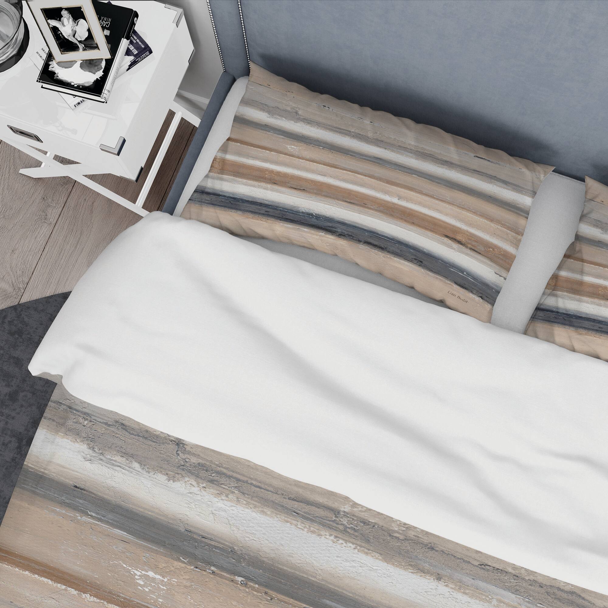 Designart 'Geometric Circle Natural Balance III' Geometric Bedding Set